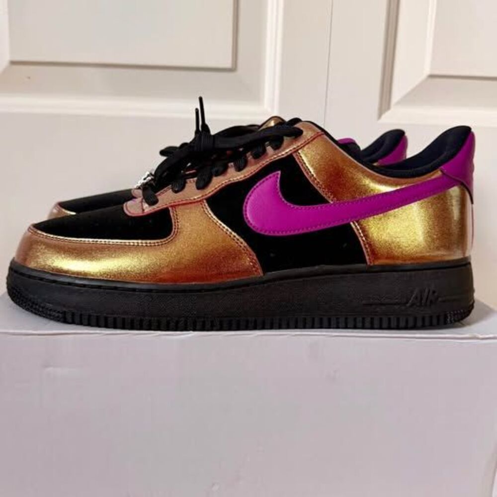 Nike Air Force 1 ’07 LV8 Black Metallic Gold Bold Berry Men’s 11.5